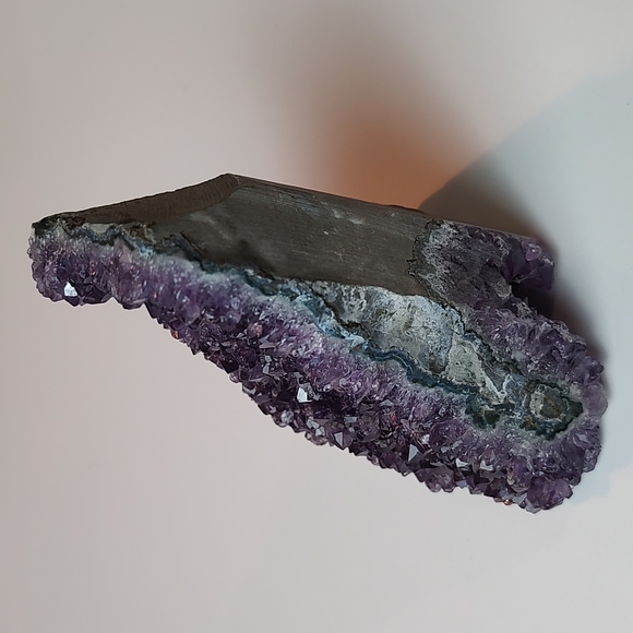Stunning Amethyst Geode Crystal Cluster - Picture 2 of 8